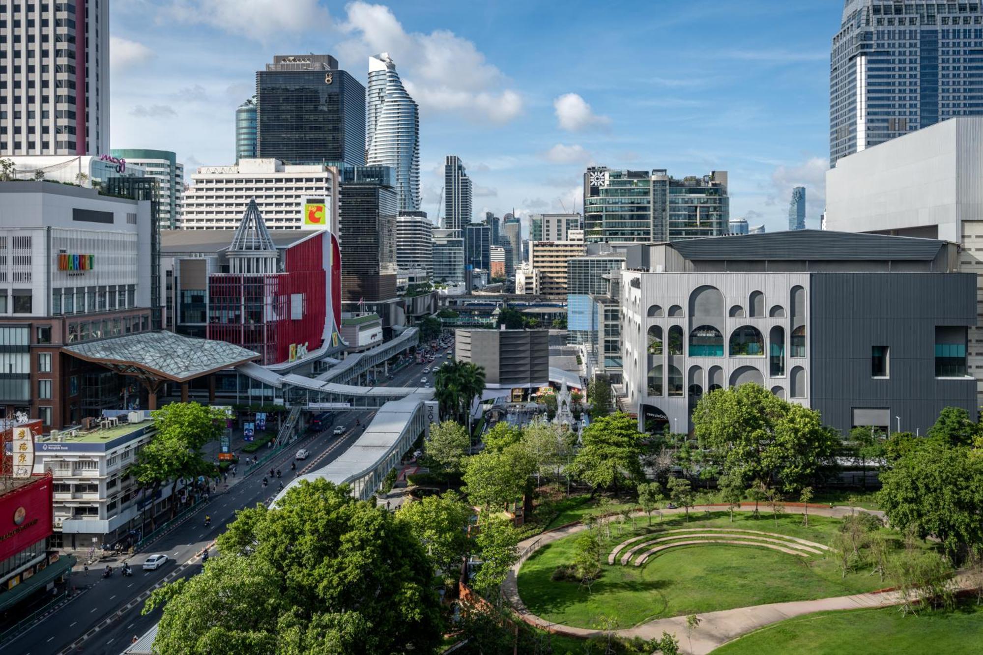 Отель Moxy Bangkok Ratchaprasong Экстерьер фото