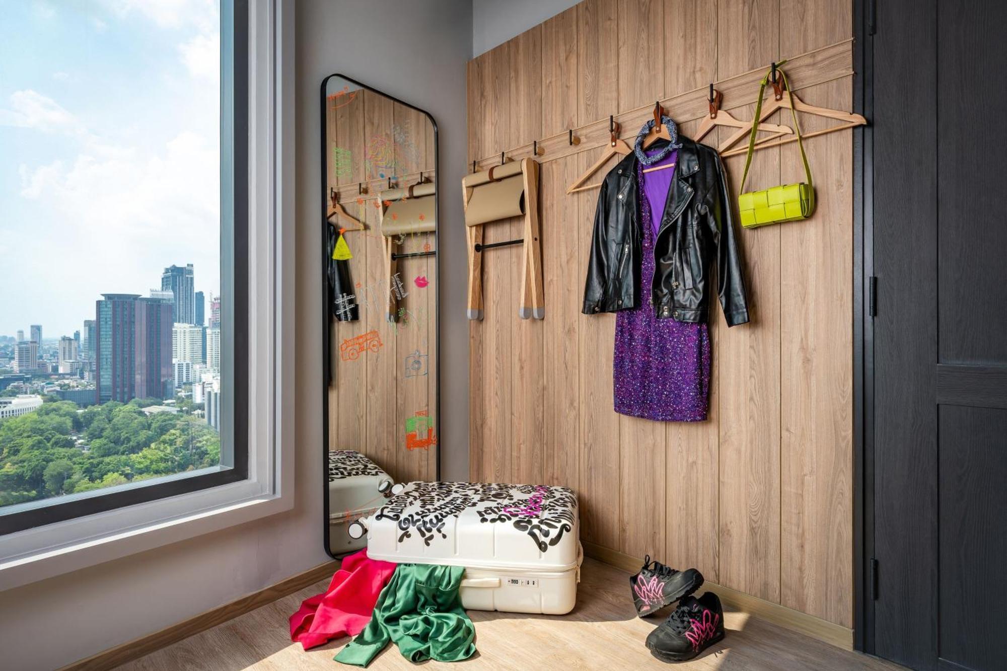 Отель Moxy Bangkok Ratchaprasong Экстерьер фото